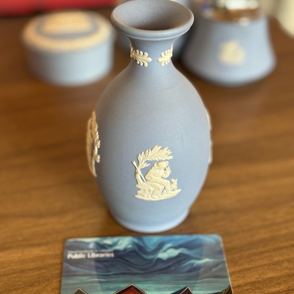 Wedgwood Light Blue Jasperware-Style Bud Vase - Picture 4 of 4